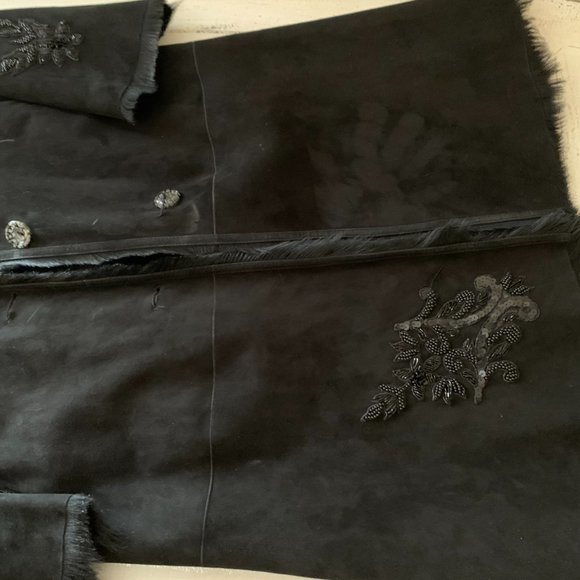 Prima Pelle Genuine Toscana Shearling Lamb Fur Coat with beadwork, Size M - Picture 4 of 7